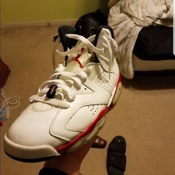 Jordan’s - Picture 1 of 5